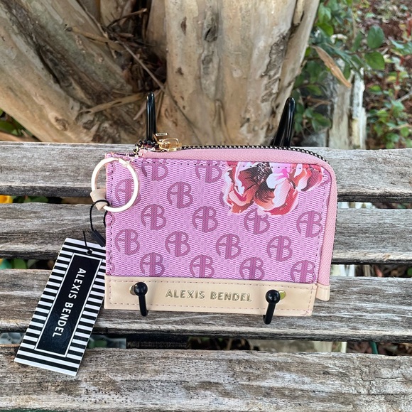Alexis Bendel pink floral pattern wallet cardholder new change zip pouch - Picture 2 of 3